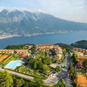4* Otel Pineta Campi